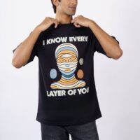 Trendy oversized t-shirt for men featuring an abstract artistic print. Perfect for casual wear.